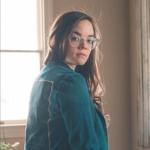 Meet your Posher, Gillian